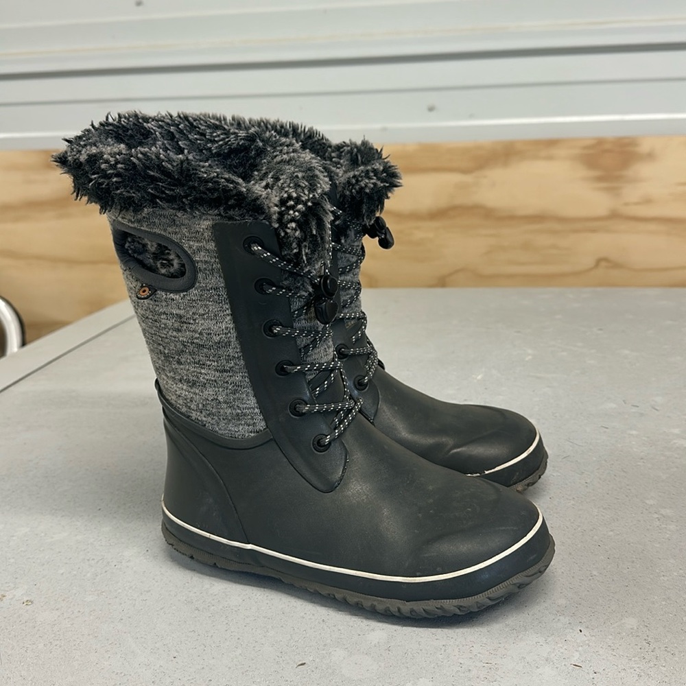 Bogs Arcata Knit Boots Size 6 Youth
